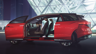 The Volkswagen I.D. ROOMZZ Concept Has Room for Days and 280 Miles of Electric Range